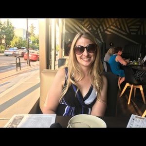 Meet your Posher, Hannah